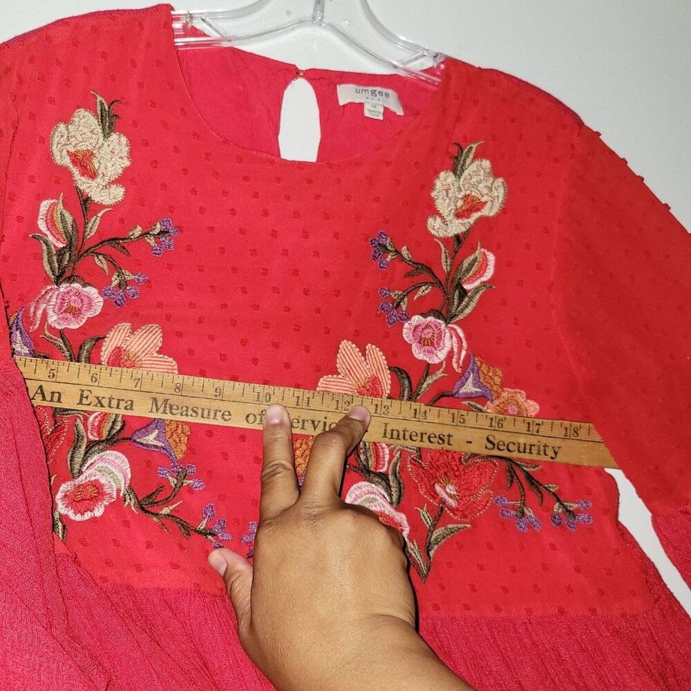 Umgee Embroidered Floral Bell Sleeve Babydoll Dress Red Size Medium Lightweight - Picture 7 of 8